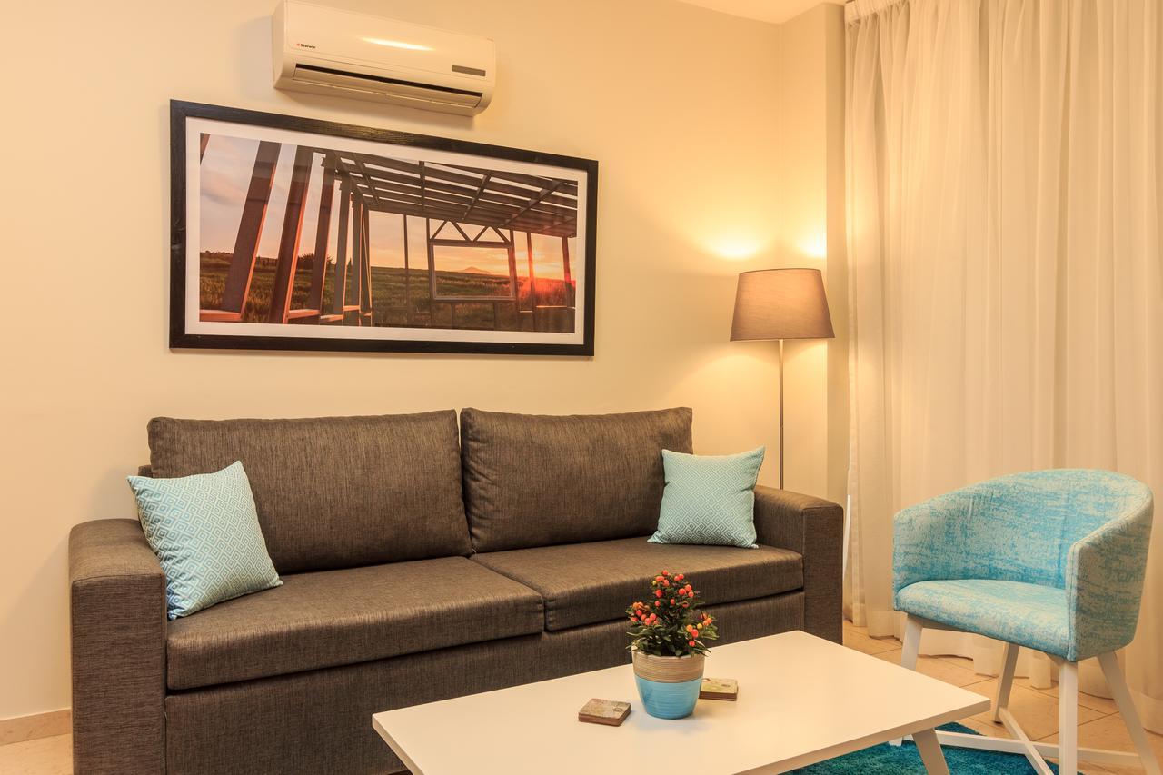 Soho City Apartments Lárnaka Kültér fotó
